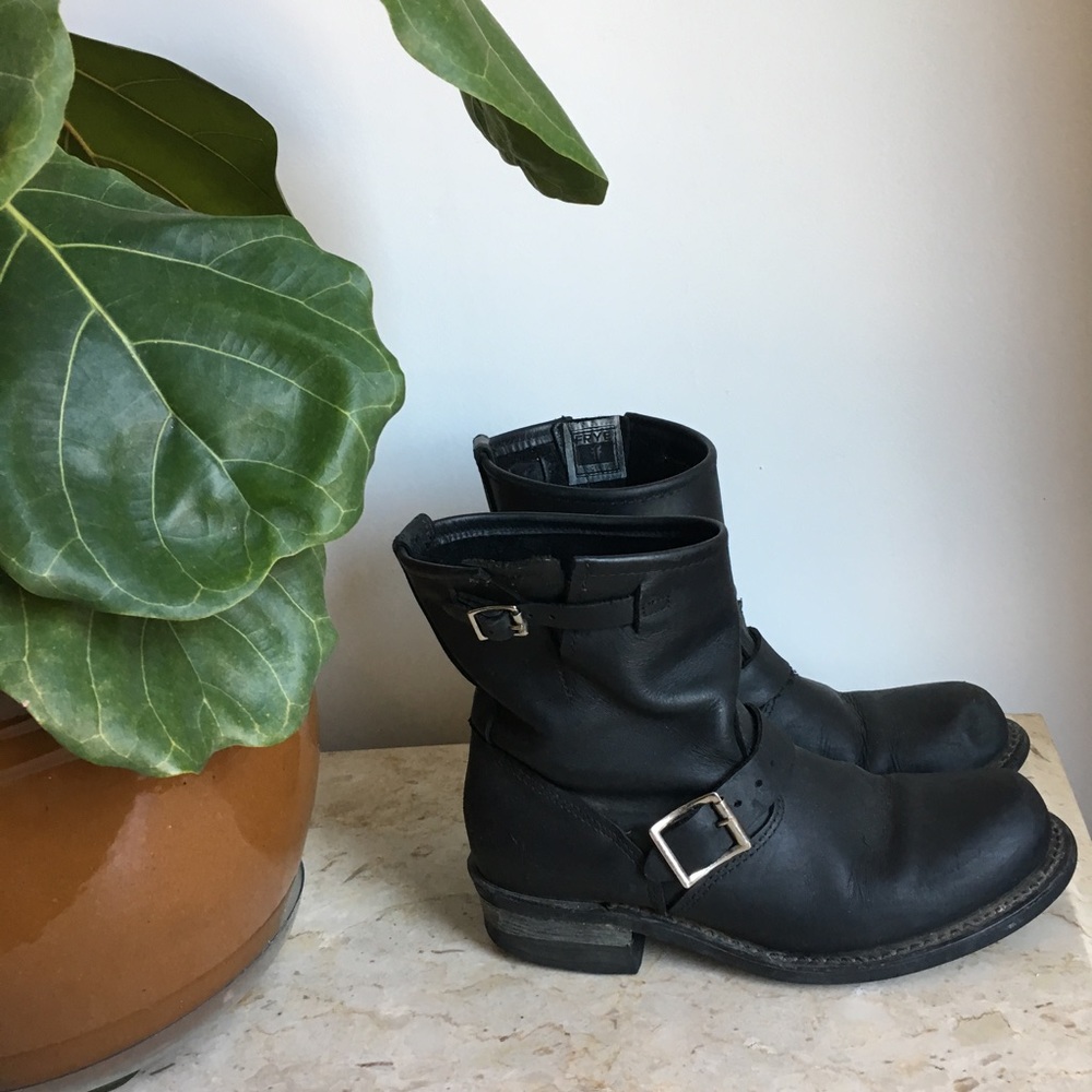 Frye Engineer Boot 8R Black size 8